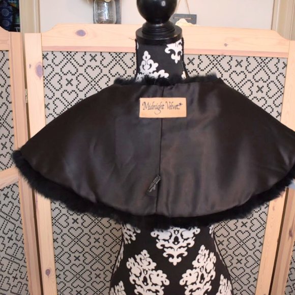 Beautiful Rabbit shrug wrap black rabbit fur, leather, and Rhinestones - Picture 5 of 9